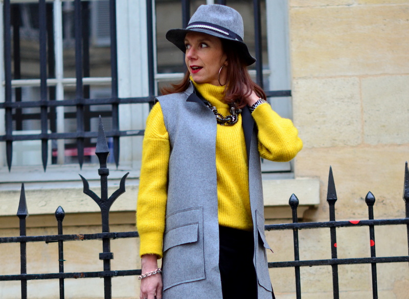 chapeau gris pull pimkie jaune