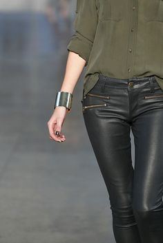 pantalon cuir